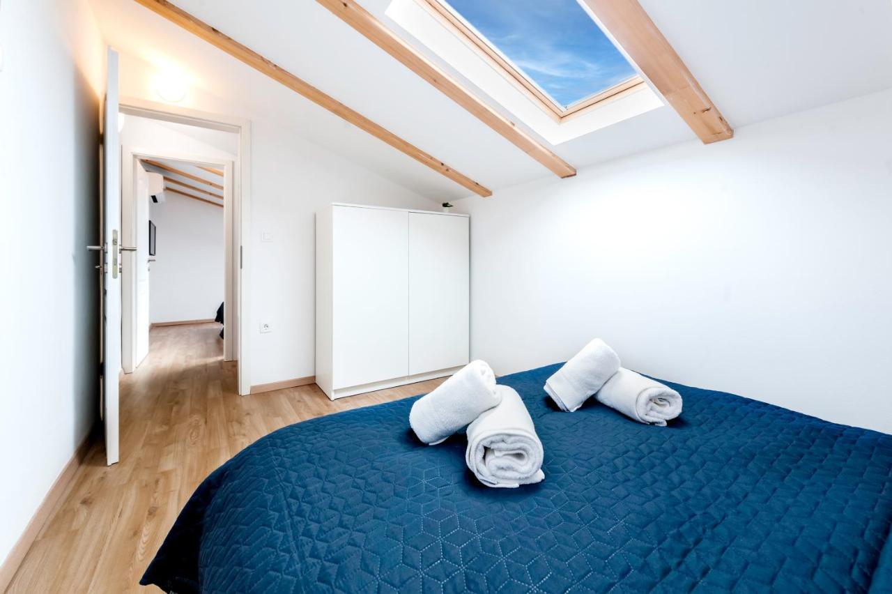 City Comfort Apartments Rovigno Esterno foto