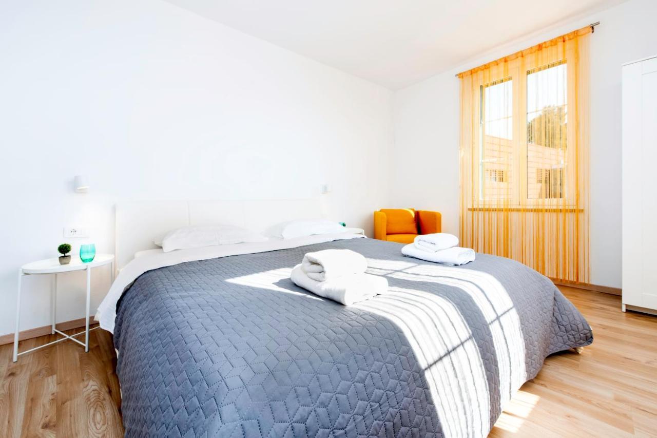 City Comfort Apartments Rovigno Esterno foto