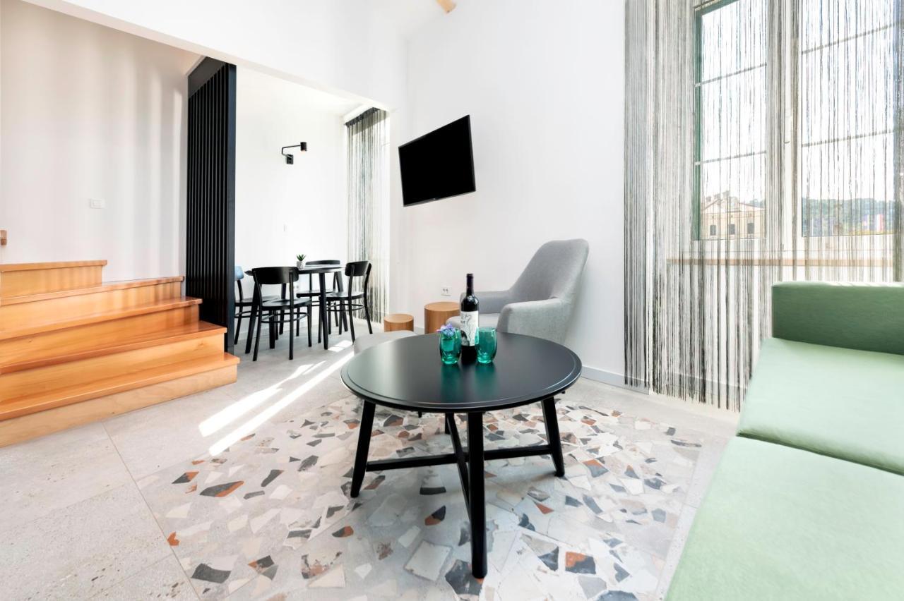 City Comfort Apartments Rovigno Esterno foto