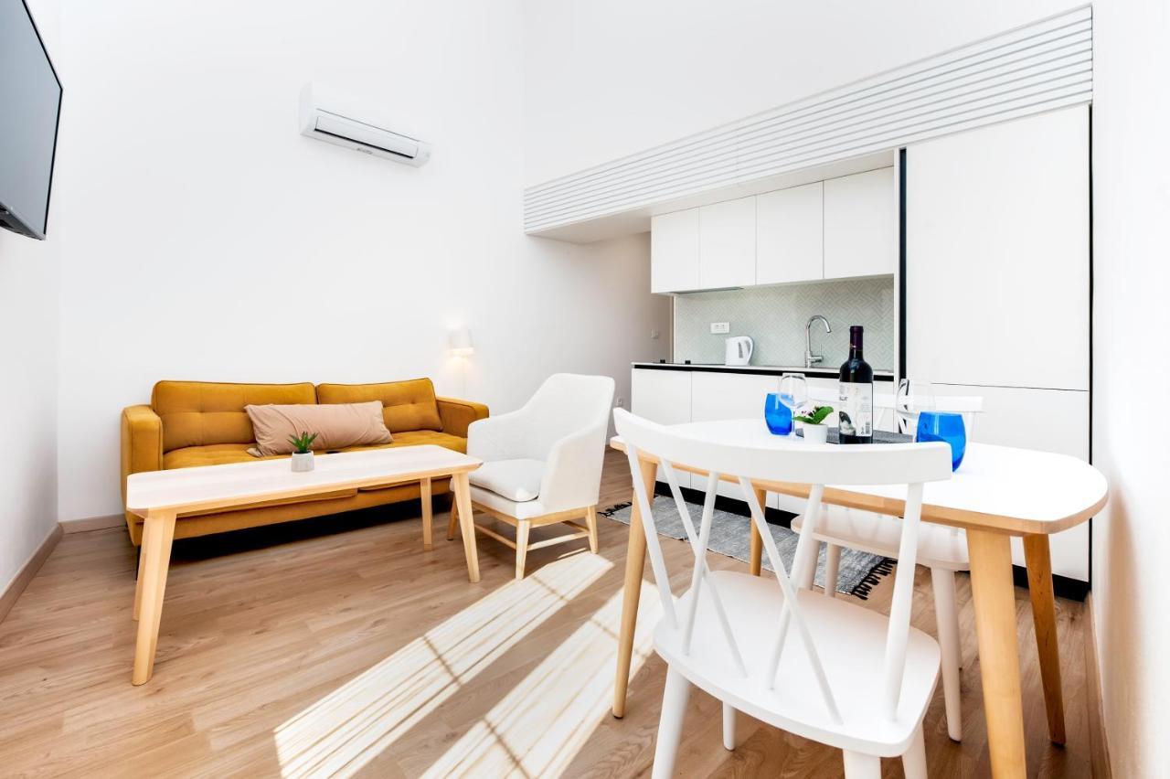 City Comfort Apartments Rovigno Esterno foto